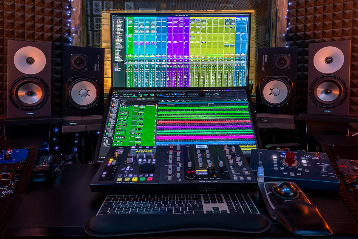 Acme_Box_Mix